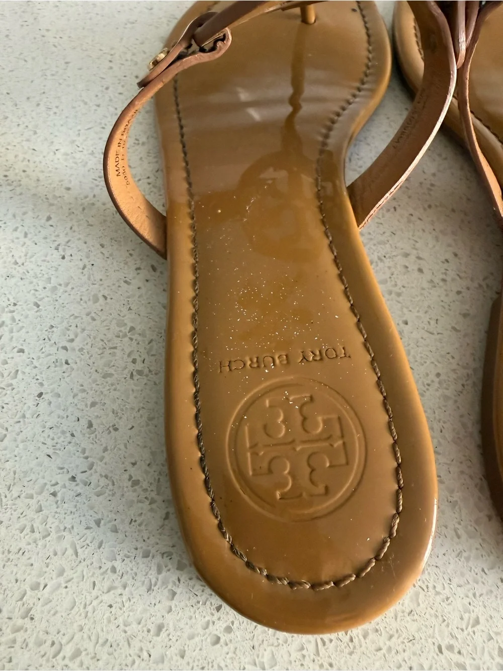 Tory Burch Miller Flip Flop Sandals Tan Patent Leather Womens Size 8.5